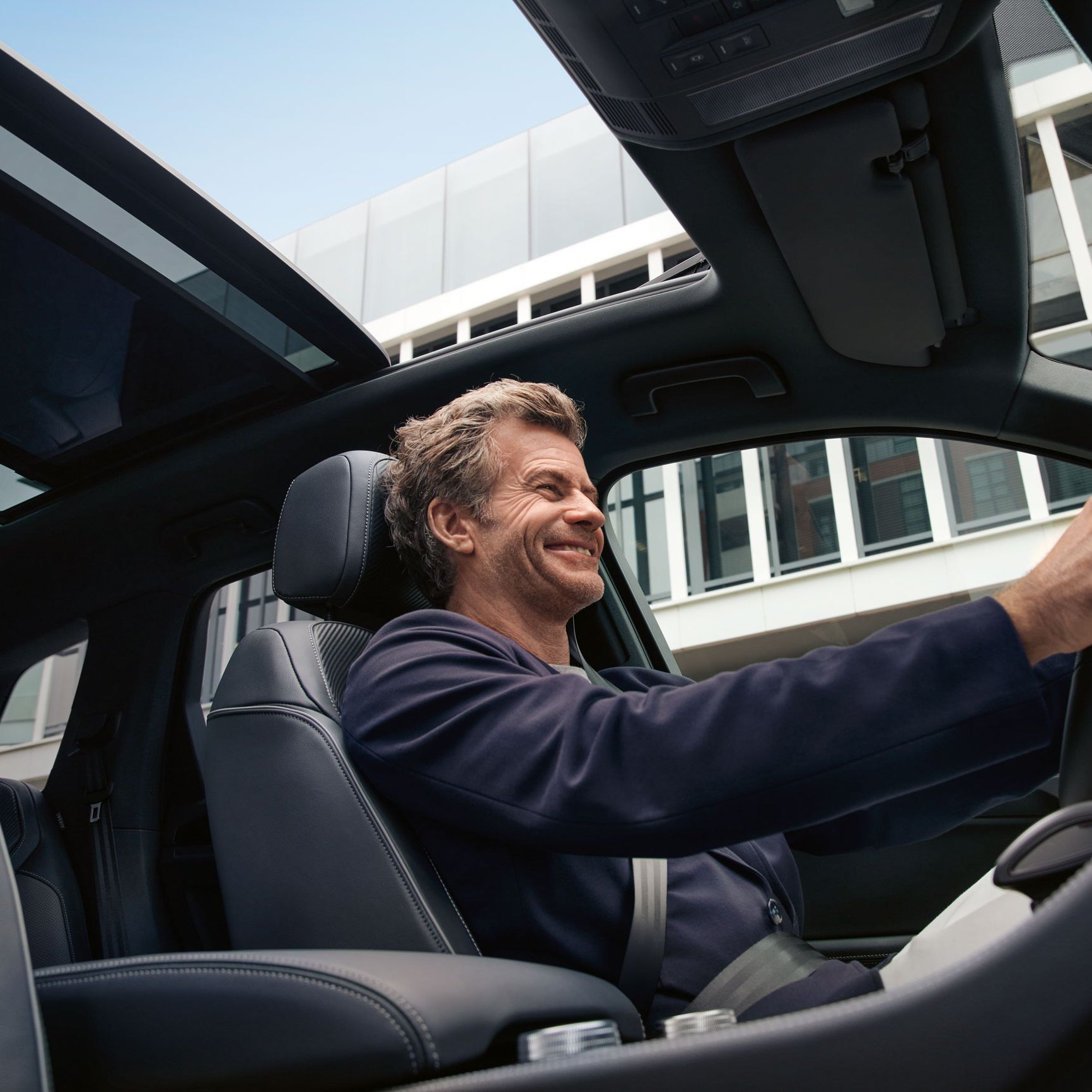 Volkswagen Touareg: Panoramatické střešní okno