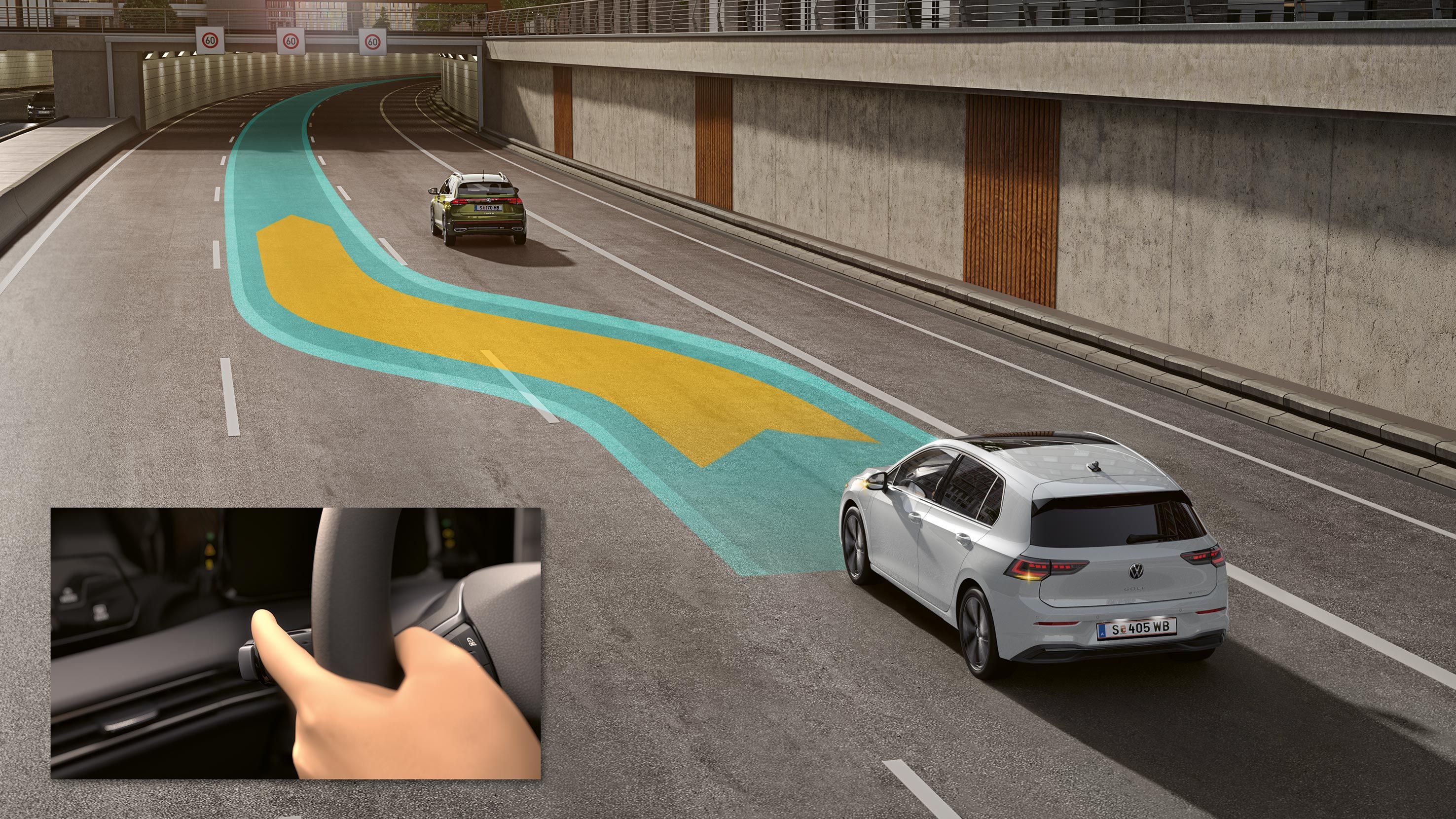 Volkswagen Golf: Side Assist