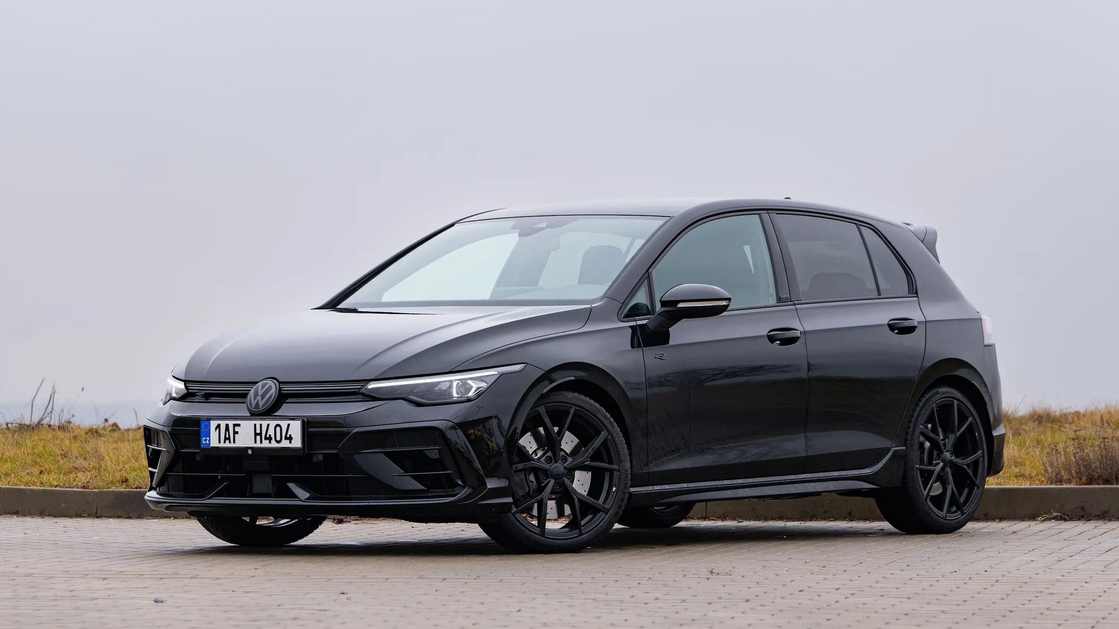Volkswagen Golf R: Recenze
