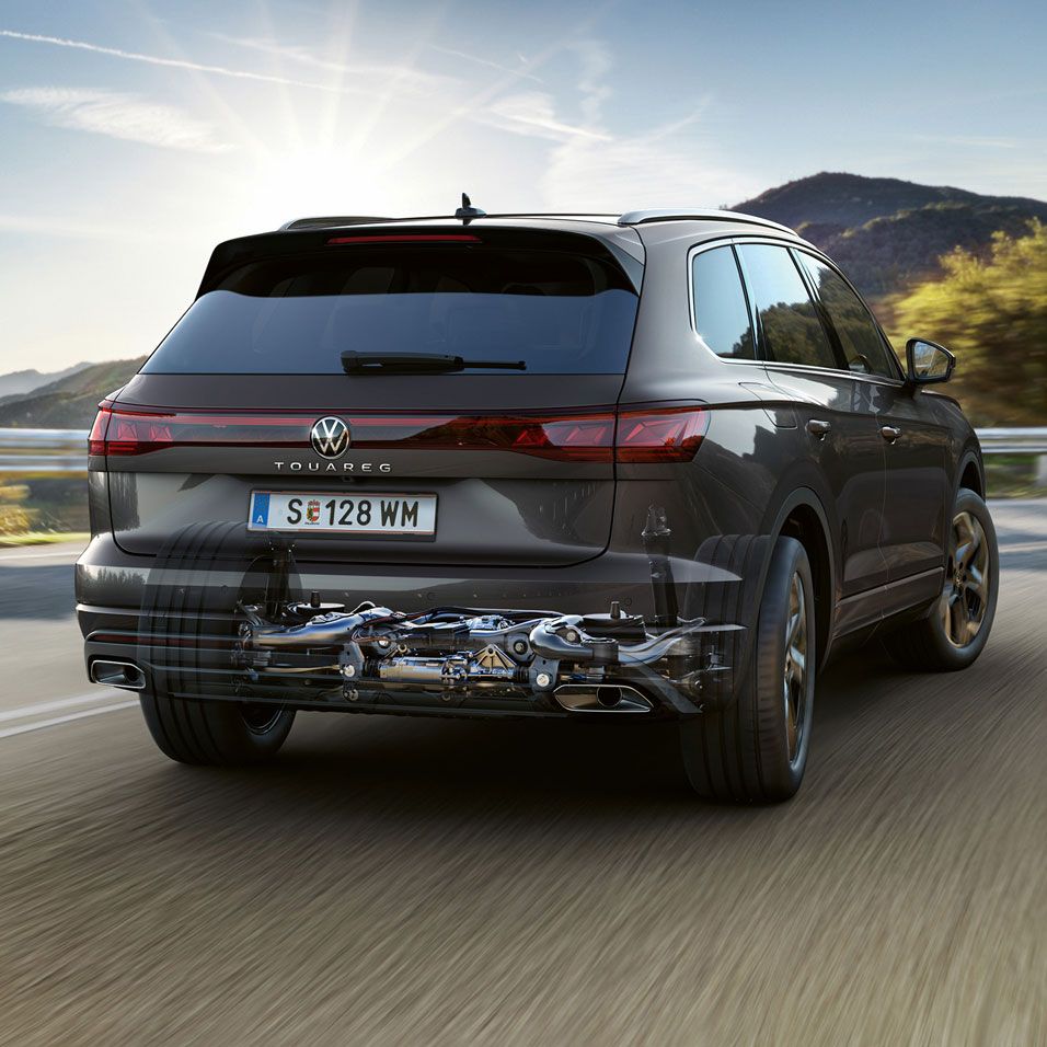 Volkswagen Touareg: Systém řízení zadní nápravy