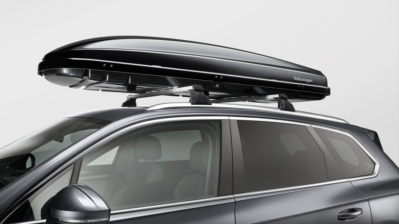 Střešní box Volkswagen na střeše vozu Volkswagen