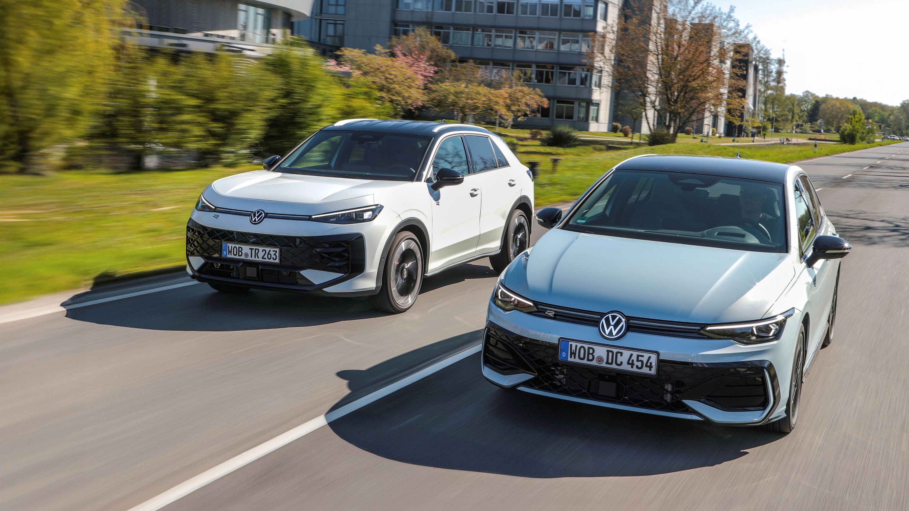 Volkswagen představuje nové full hybridní pohony pro modely Golf a T-Roc