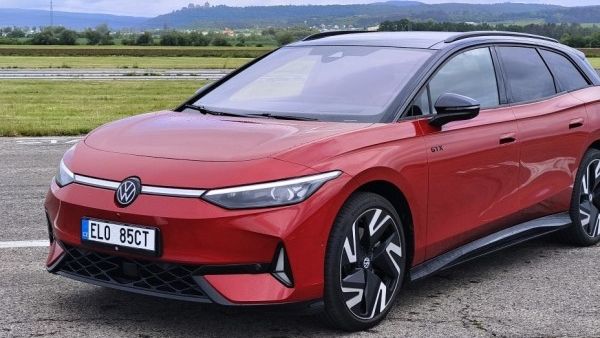 Volkswagen ID.7 Tourer GTX: Recenze