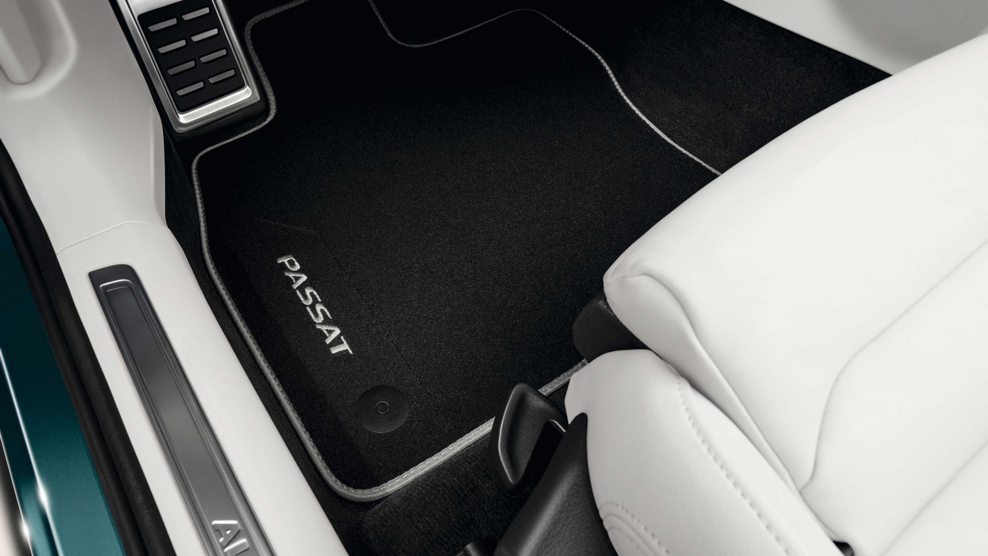 Vyobrazení textilních koberců ve voze Volkswagen Passat Alltrack
