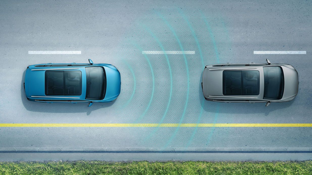 Volkswagen Touran: ACC & Front Assist