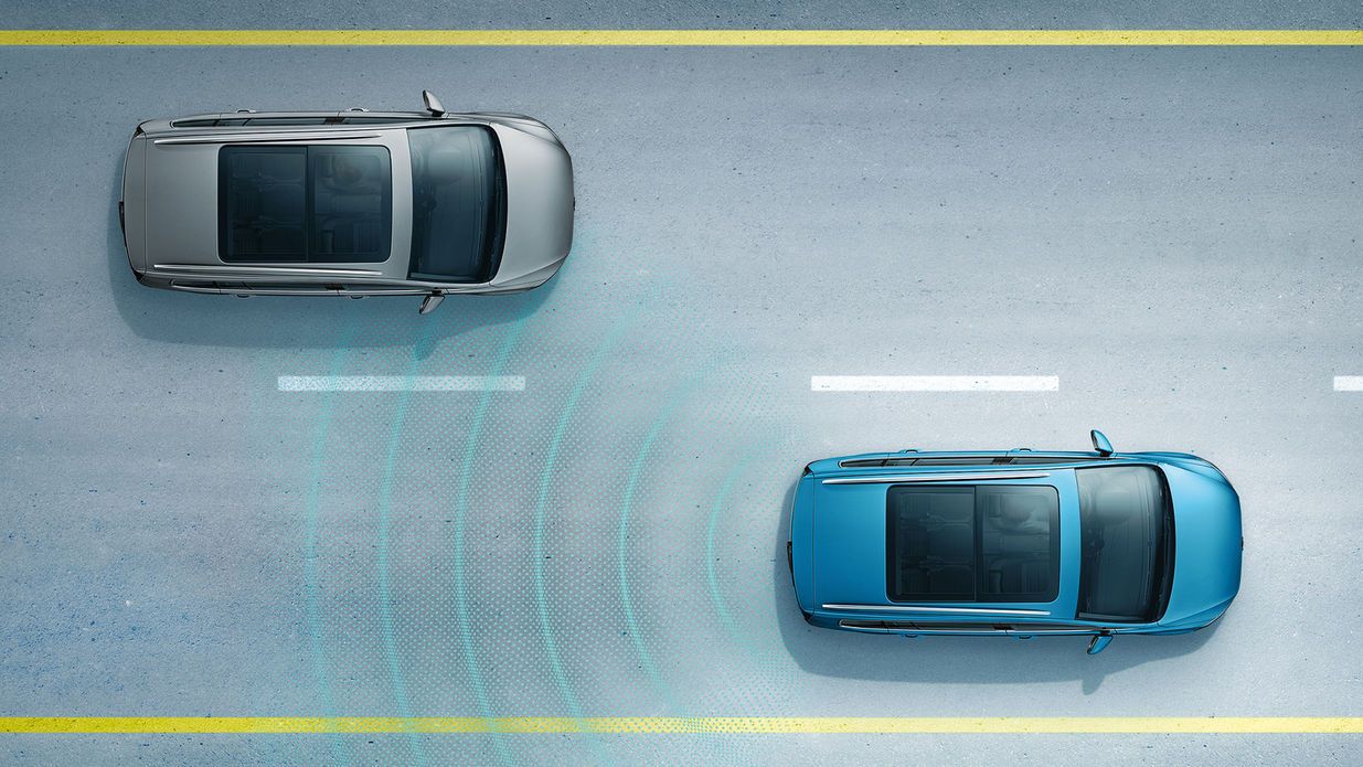 Volkswagen Touran: Side/Line Assist