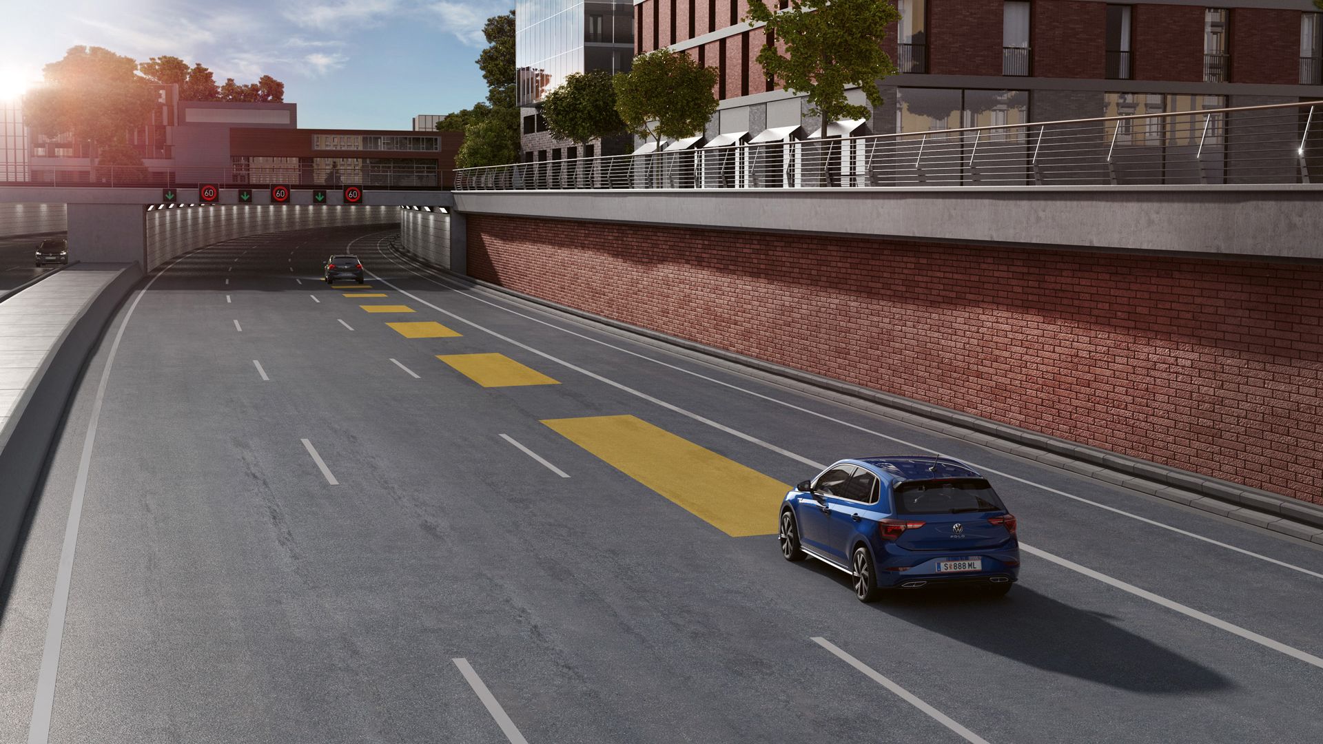 Grafické znázornění funkce adaptivního tempomatu ve voze Volkswagen Polo.